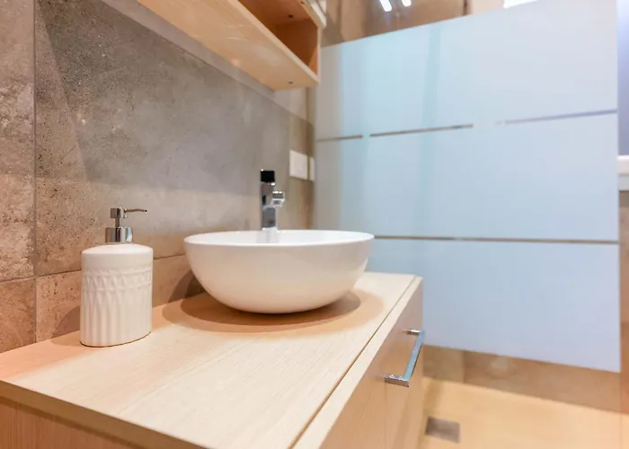 Sette Chiese By Lesdomus * Bolonia