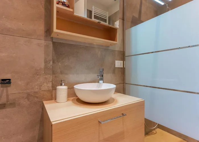 Sette Chiese By Lesdomus * بولونيا