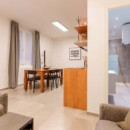 Sette Chiese By Lesdomus * Bologna